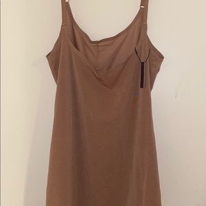 SKIMS SLIP SHAPE-WEAR BRAND NEW WITH TAGS SIZE 3x